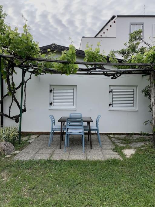 Sunny Grandma'S Garden Apartment Baška Exterior foto